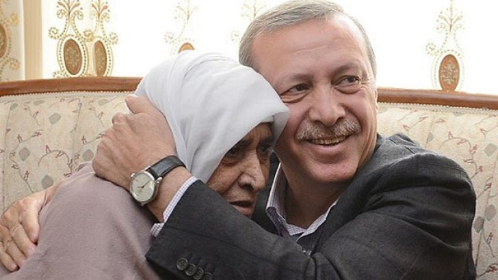 34 yıl önce gittiği evi ziyaret etti