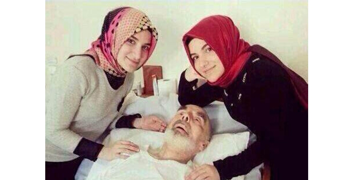 Ölen dede ile selfie yapan gençten açıklama!