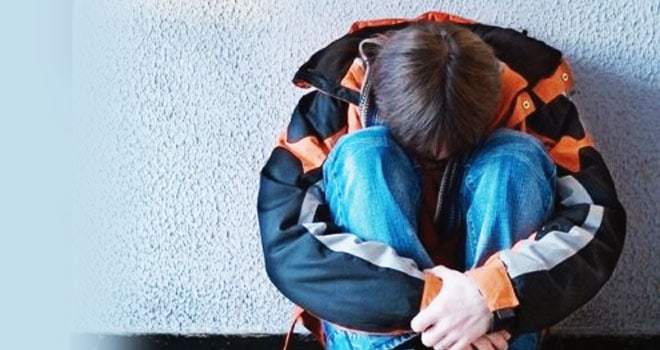 16 yaşındaki erkek çocuğa travesti evinde tecavüz