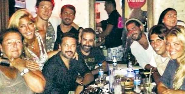 Çağla Şikel'in yasak aşkı Kerem Tunçer!