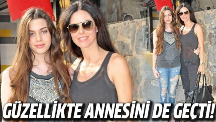Defne Samyeli kızı Derin Talu ile alışverişte
