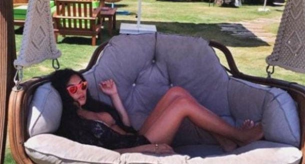 Adriana Lima'ya benzetilen İzmirli avukat kapandı