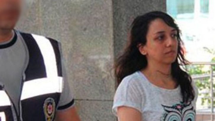 Kadın hakim duruşmada gözaltına alındı
