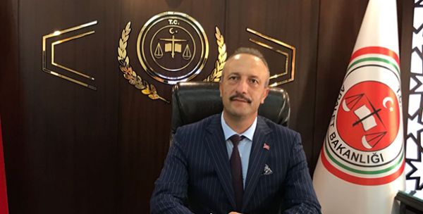 İzmir Cumhuriyet Başsavcısı Ömer Faruk Aydıner göreve başladı