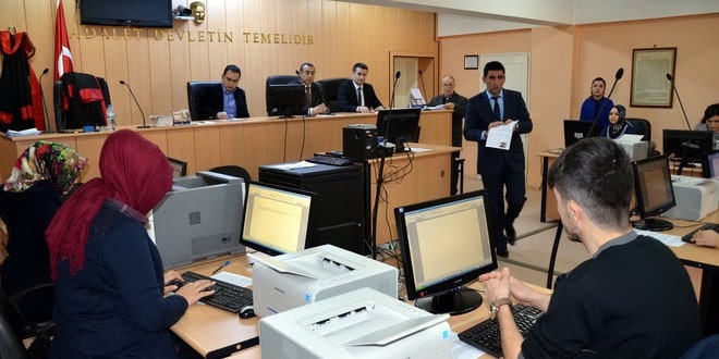 60 bin adliye personeli zam bekliyor!