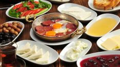 Kahvaltının önemi abartılıyor mu? Obezite ile kahvaltı arasında bağlantı var mı?