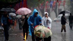Meteorolojiden yurdun büyük bir bölümü için sağanak uyarısı