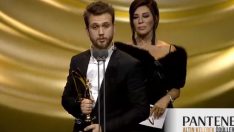 Aras Bulut İynemli En İyi Erkek Oyuncu ödülü aldı! Çukur dizisinin Yamaç’ı Aras Bulut İynemli kimdir?