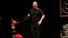 Cem Yılmaz sahnede fenalaştı, herkes şaka sandı!