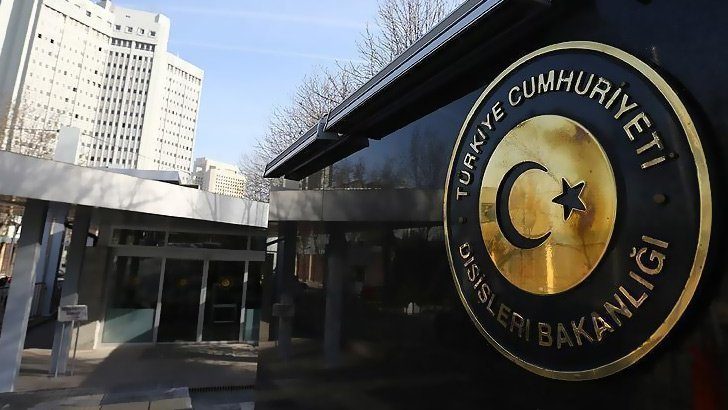 Dışişleri Bakanlığı’ndan Yunanistan’da Türk bayrağı yakılmasına çok sert tepki!