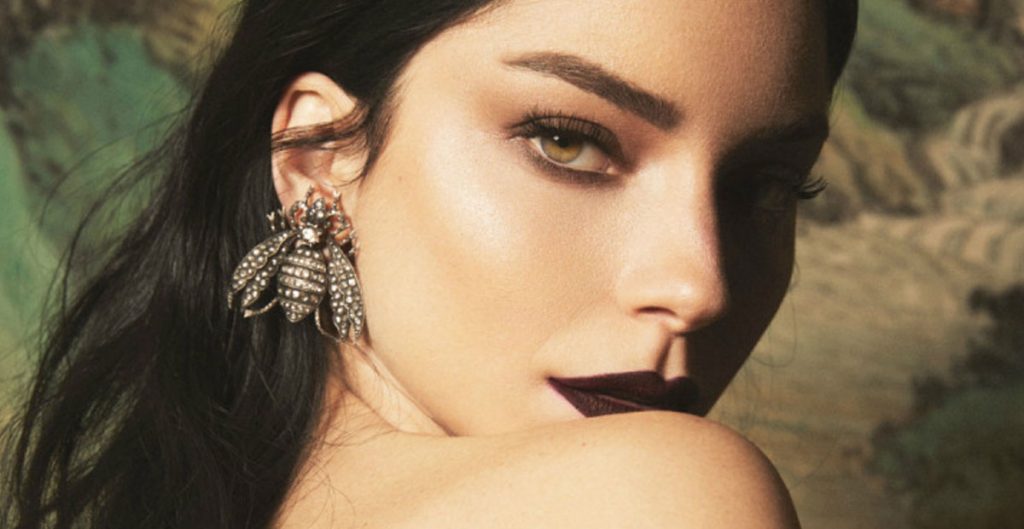 Merve Boluğur'un 'bar' fotoğrafı olay oldu