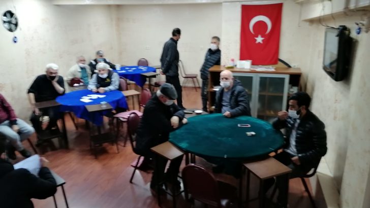 Koronavirüs varken onlar kumar oynadı