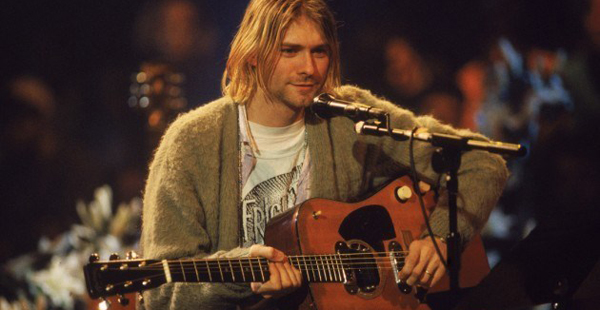 Kurt Cobain'in gitarı 6 milyon dolara satıldı