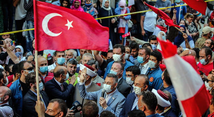 Türk heyeti Lübnan'da sevgi seliyle karşılandı