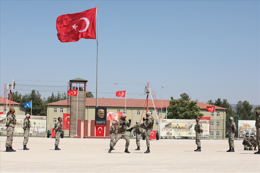 Millî Savunma Bakanı Akar ve TSK komuta kademesi komandoları ziyaret etti