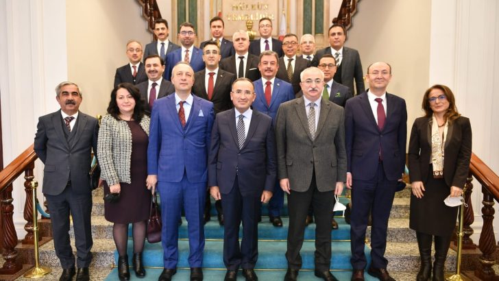 Bakan Bozdağ: “Türk yargısı darbecilere biat etmemiş ve meydan okumuştur”