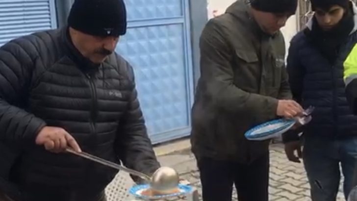 Mehmet Yılmaz depremzedelerin acılarına ortak oluyor