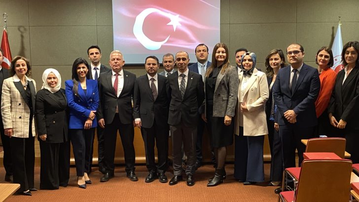 Birinci sınıfa ayrılan hakim ve savcılara plaket