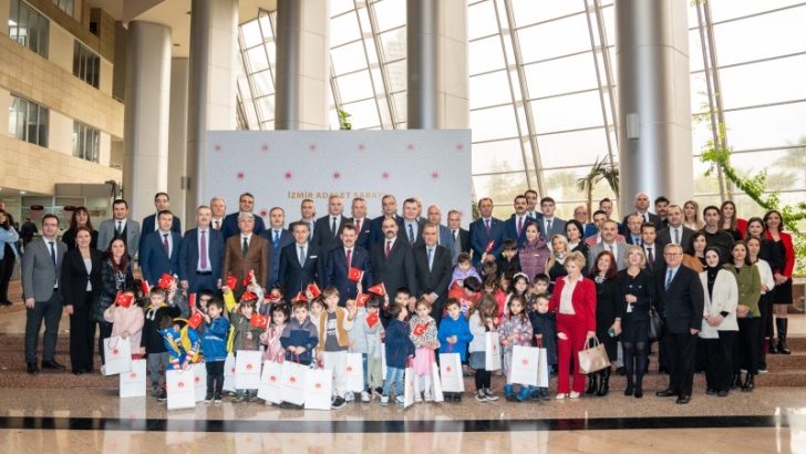 İzmir Adliyesi’nde bayramlaşma töreni yapıldı