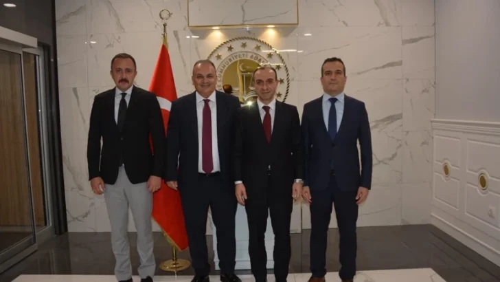 HSK üyeleri Özdemir ve Yüksel’den Alanya Adliyesi’ne ziyaret