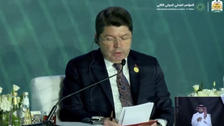 Adalet Bakanı Tunç’tan Suudi Arabistan’da güçlü hukuk vurgusu