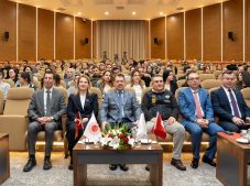 İzmir Adliyesi’nde “İBAN Kiralama” tehdidine karşı farkındalık semineri düzenlendi