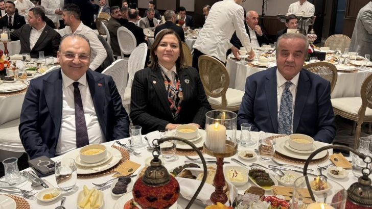 Astaş Holding’in geleneksel iftarında yargı, iş, siyaset, spor ve sanat dünyası buluştu!