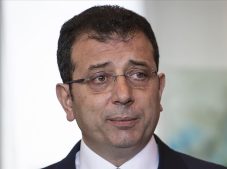 İmamoğlu’dan savcıya tehdit! Savcıya Parmak Sallayıp “ Seninle de görüşeceğiz savcı bey”