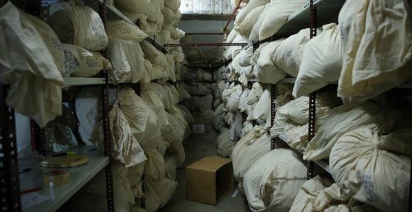 Kınık Adliyesi’nde skandal! Sahte imha tutanağıyla 2 kilo uyuşturucu çalındı: 3’ü memur 5 şüpheli tutuklandı