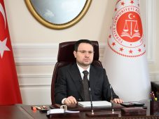 Bakan Gürlek yeni Yargıtay üyelerine başarılar diledi