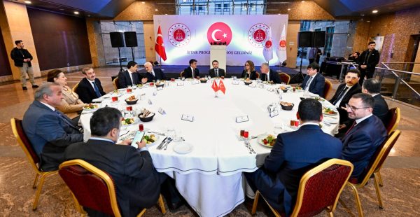 Bakan Gürlek, İstanbul Başsavcılığı iftarında yargı mensuplarıyla buluştu! Şehit Savcı Mehmet Selim Kiraz’ı andı
