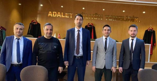 Geleceğin hukukçuları adaletin zirvesiyle buluştu