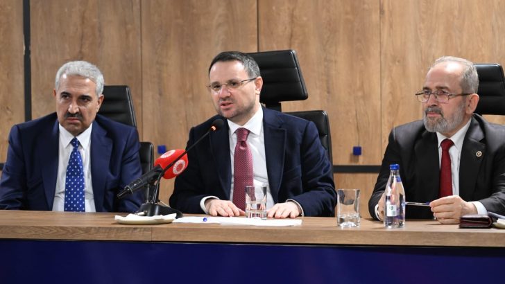 Bakan Gürlek Diyarbakır’da AK Parti ve MHP il Başkanlarını ziyaret etti