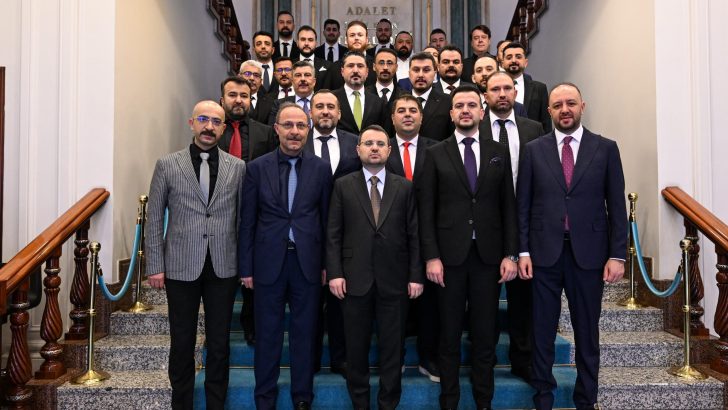 Bakan Gürlek,  Nevşehirli iş insanlarını kabul etti