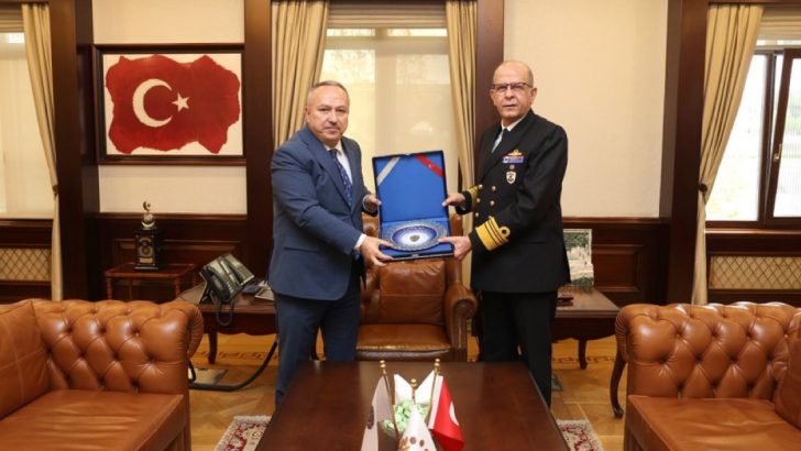 Sahil Güvenlik Komutanı Kendir Emniyet Genel Müdürü Fidan’ı ziyaret etti