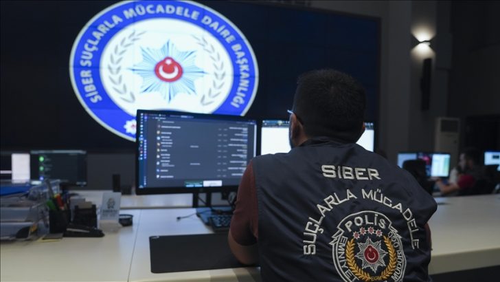 64 ilde dev siber operasyon: TOKİ, kiralık araç ve bahis tuzağı çökertildi!  1021 şüpheli yakalandı!