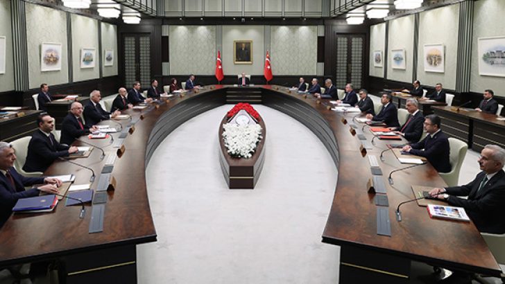 Kabine, Cumhurbaşkanı Erdoğan başkanlığında Beştepe’de toplanıyor: Ekonomi, sosyal destek ve dış politika masada
