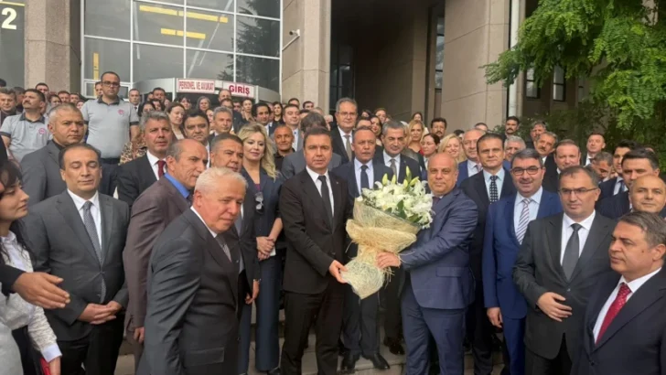 Ankara Adliyesi’nde duygusal veda: Ankara Cumhuriyet Başsavcısı Gökhan Karaköse Yargıtay’a uğurlandı