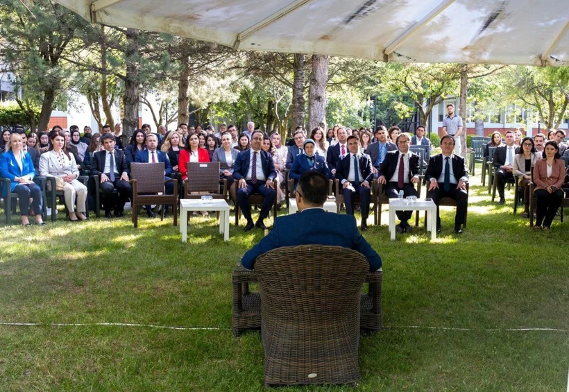 Geleceğin hâkim ve savcıları Türkiye Adalet Akademisi’nde başkan Metin Yıldırım ile bir araya geldi