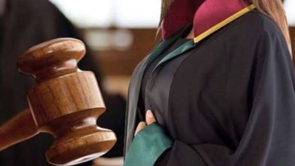 Avukata şok saldırı! Müvekkiline destek için gittiği otelde darbedildiğini açıkladı!
