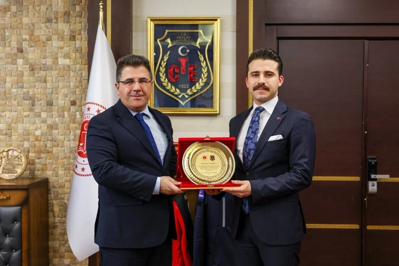 Karabük Cumhuriyet Başsavcı Vekili Musa Ustaoğlu’na CTE’de duygusal veda…