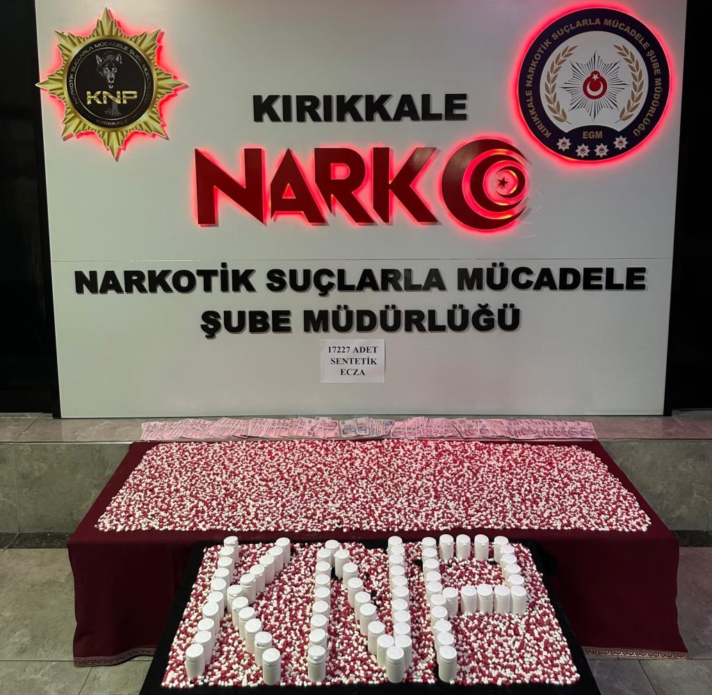Kırıkkale’de zehir tacirlerine şafak operasyonu: 17 bin 227 hap ele geçirildi!