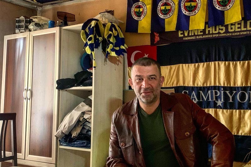 Oyuncu Şevket Çoruh’a derbide küfürlü tezahürat soruşturması: 5 bin TL ön ödeme sonrası takipsizlik