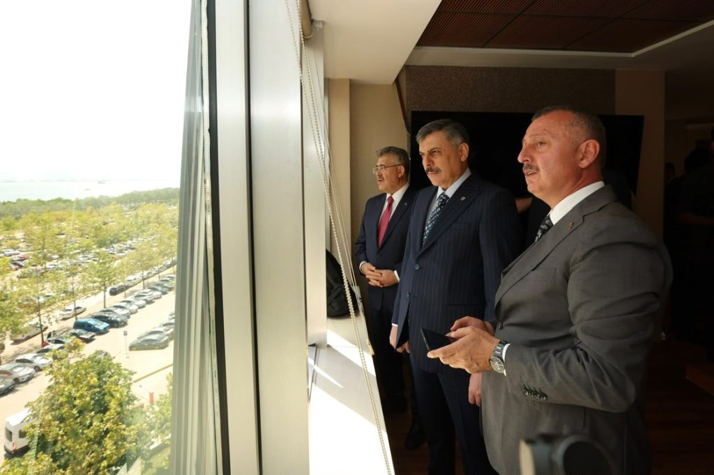 Bakan Çiftçi duyurdu: Sahipsiz sokak hayvanlarının yüzde 92’si toplandı, yıl sonuna kadar tamamı barınaklarda olacak