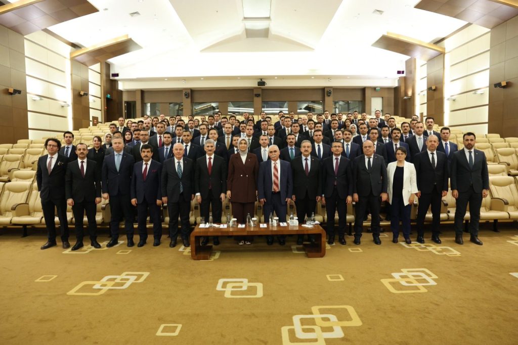 111. Dönem Kaymakam Adayları Anayasa Mahkemesi’ni ziyaret etti: AYM Üyesi Muhterem İnce’den hukuk ve adalet vurgusu
