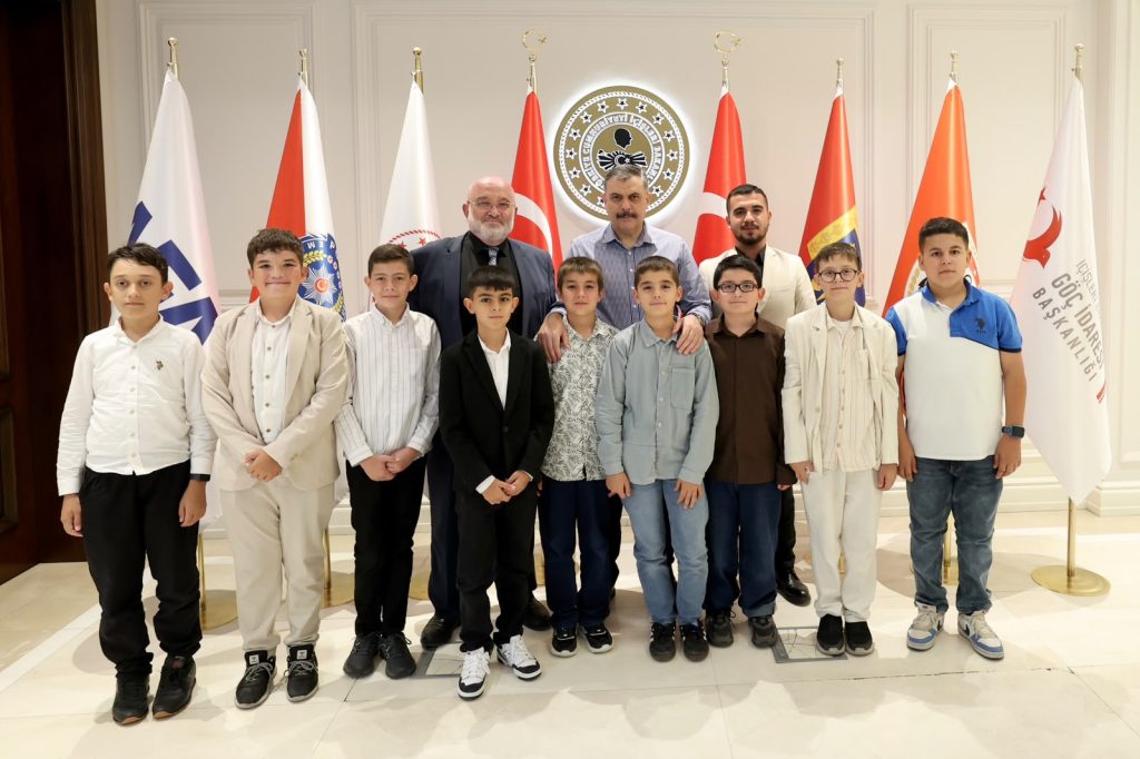 İçişleri Bakanı Mustafa Çiftçi Konya’dan gelen gençleri ağırladı: “Enerjileri günümüzü aydınlattı”
