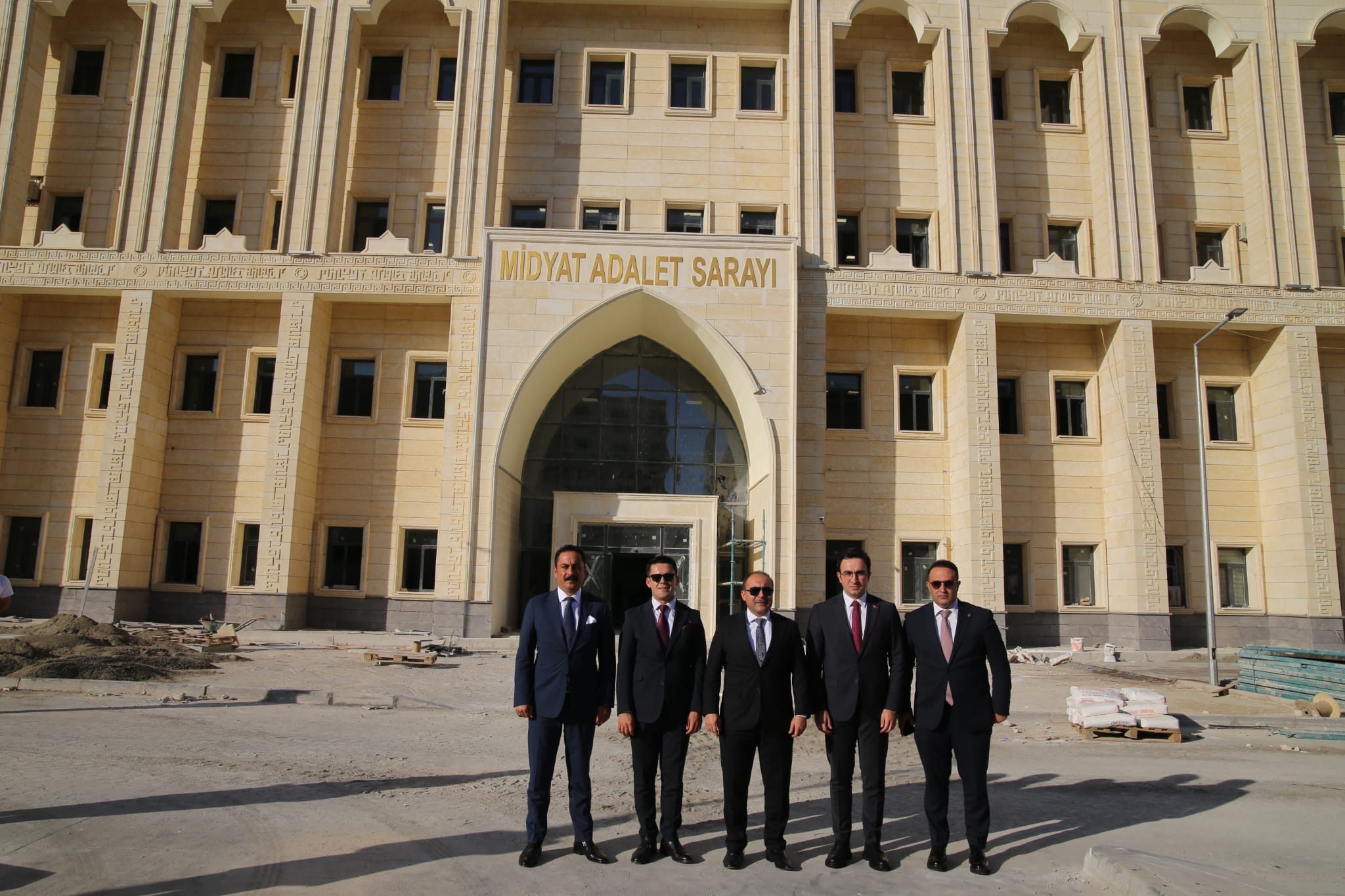 HSK Üyesi Serdar Ateş Midyat ve Nusaybin adliyelerini ziyaret etti
